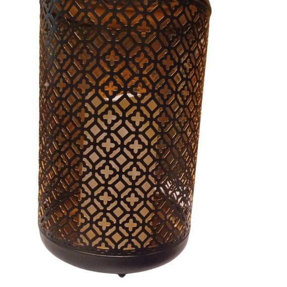 REAL LIVING LED METAL LANTERN - Picture 3 of 3